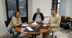 El Defensor del Pueblo de Navarra mantiene un encuentro con Cáritas Pamplona-Tudela