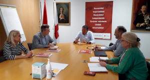 Reunión del Defensor del Pueblo con Cruz Roja Navarra