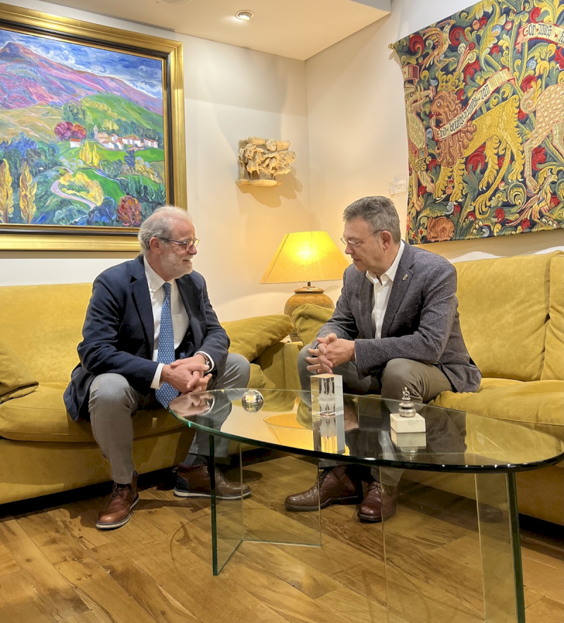 El Defensor del Pueblo de Navarra se reúne con el Presidente de la Cámara de Comptos